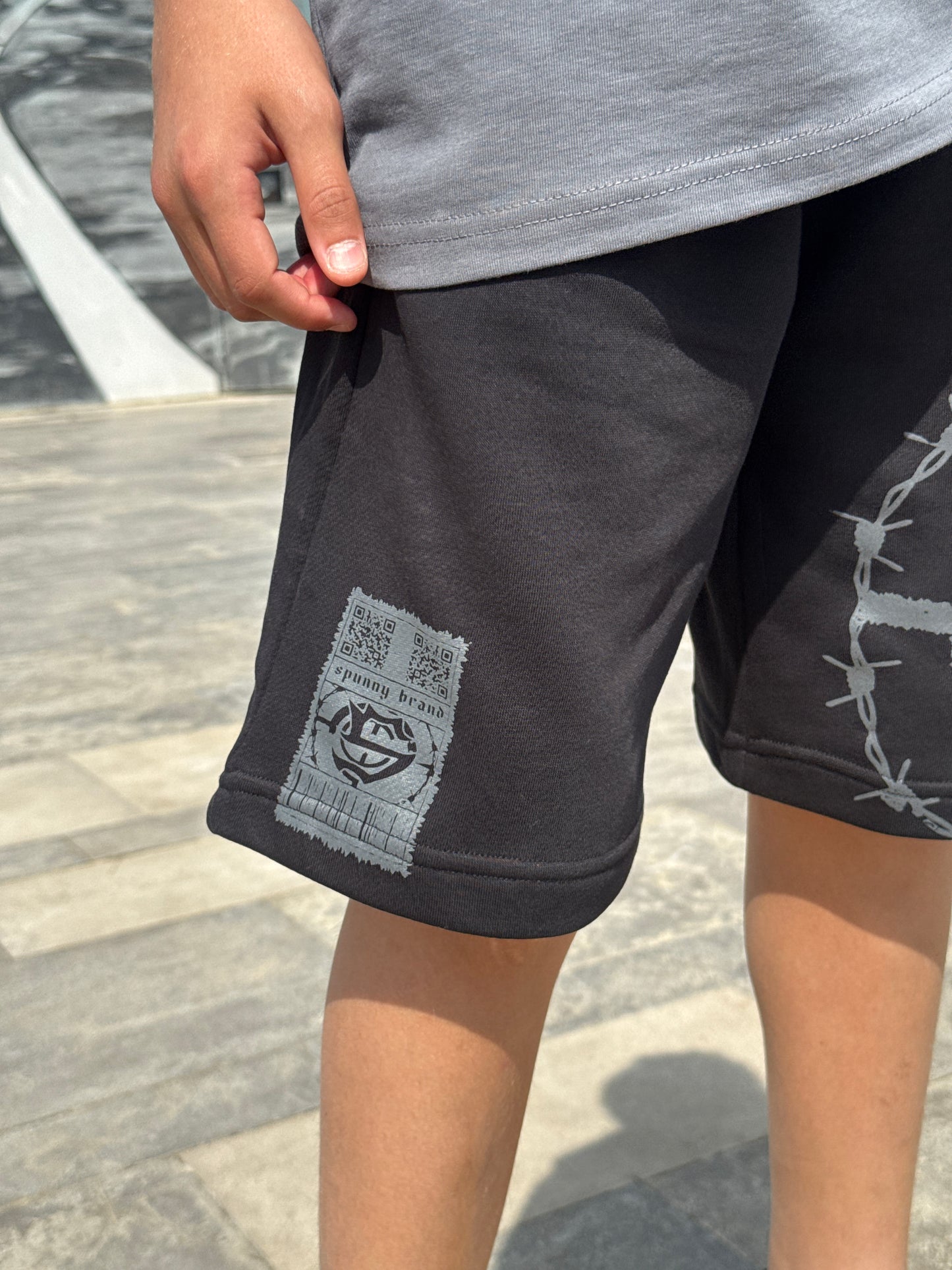 Spny black short