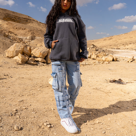 Strapy blue jeans